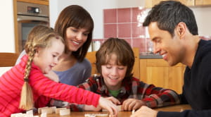 How to spend more quality time with your family playing game at kitchen table